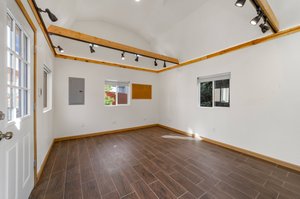  Photo 46