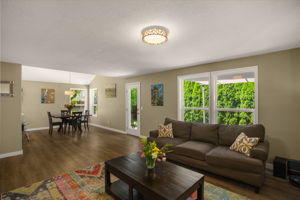 Living Room/Dining Room