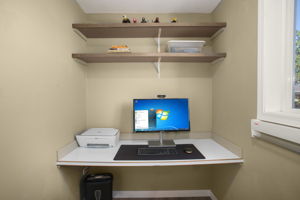 Laundry Room - Built-in Desk