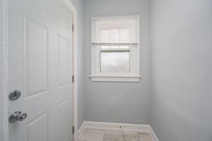 2263-2265 Leonard Ave-16