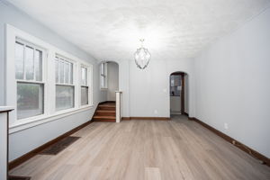 2263-2265 Leonard Ave-30