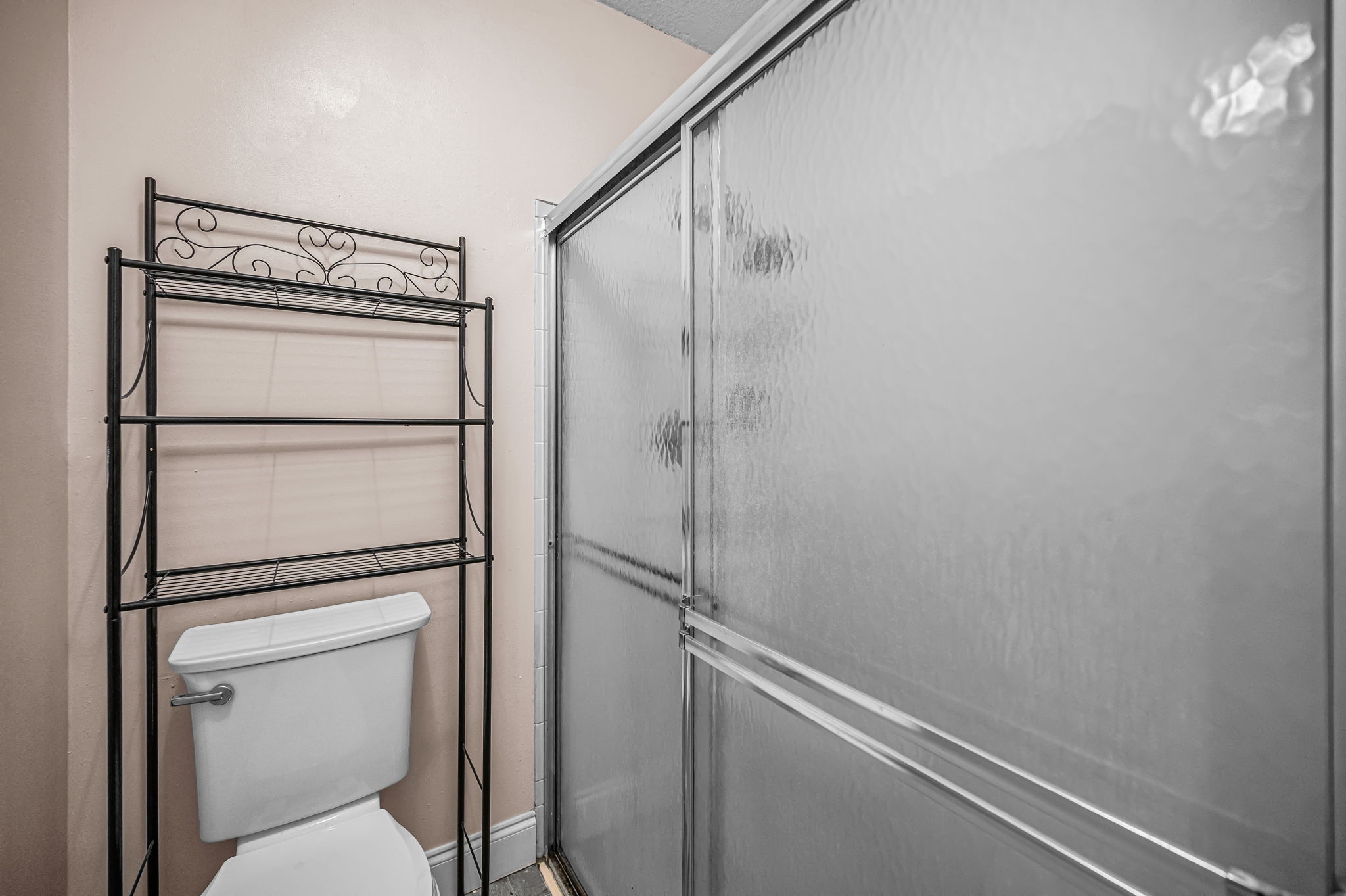 Primary Bathroom1b