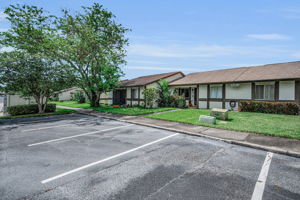 Front Exterior5
