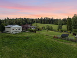  Photo 68