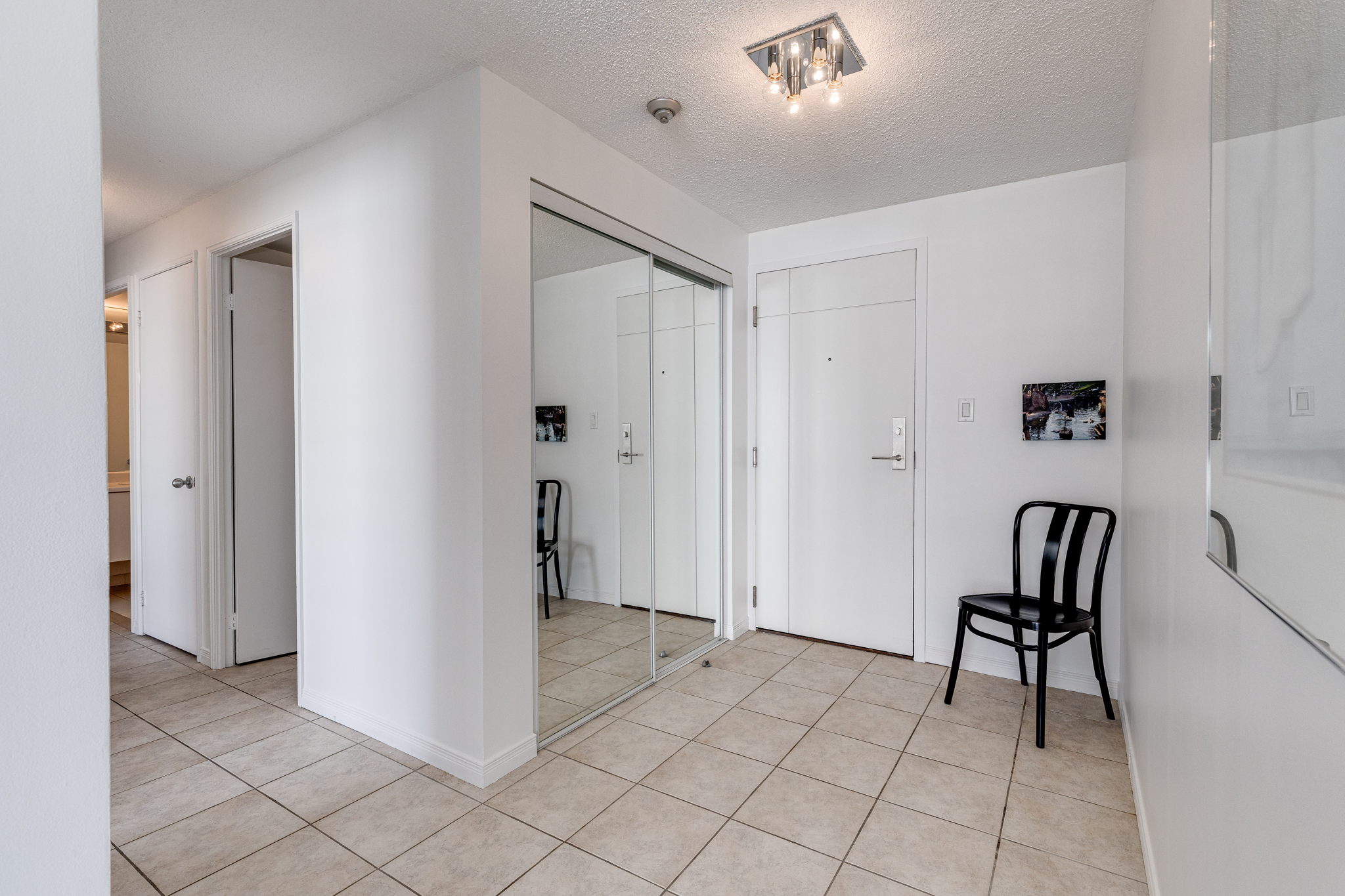 2267 Lake Shore Blvd W, Etobicoke, ON M8V 3X2, Canada Photo 10
