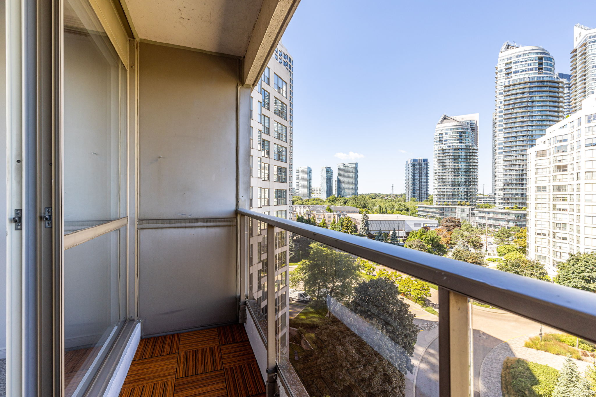 2267 Lake Shore Blvd W, Etobicoke, ON M8V 3X2, Canada Photo 26