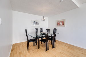 2267 Lake Shore Blvd W, Etobicoke, ON M8V 3X2, Canada Photo 7