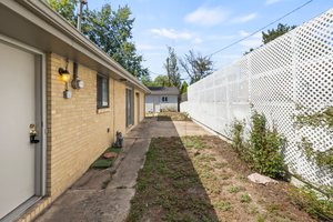  Photo 41