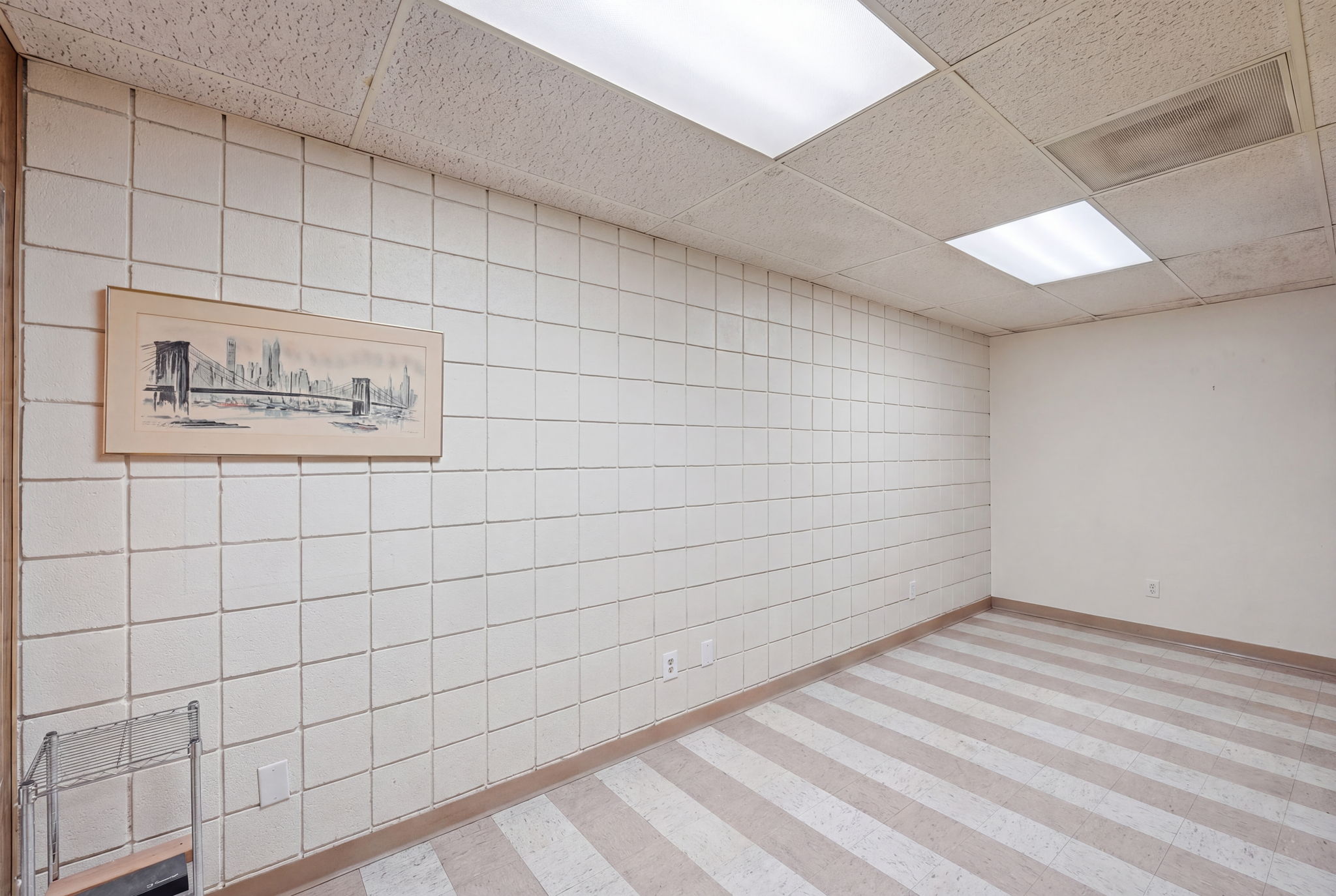 Virtual Declutter/Staging