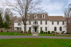 227 Canoe Hill Rd, New Canaan, CT 06840, USA Photo 2