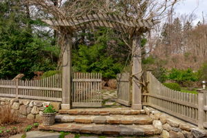 227 Canoe Hill Rd, New Canaan, CT 06840, USA Photo 12