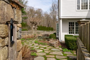 227 Canoe Hill Rd, New Canaan, CT 06840, USA Photo 13