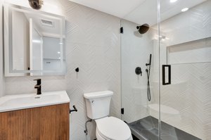  Photo 36