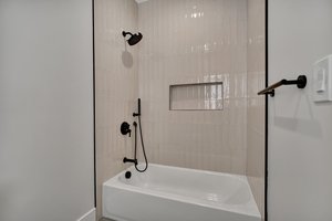  Photo 33