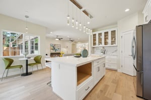 Holmes St-2304-037.jpg
