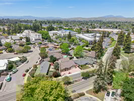 Holmes St-2304-117.jpg
