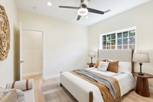 Holmes St-0605-027.jpg