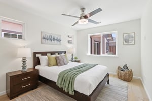 Holmes St-0605-044.jpg