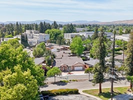 Holmes St-0605-062.jpg