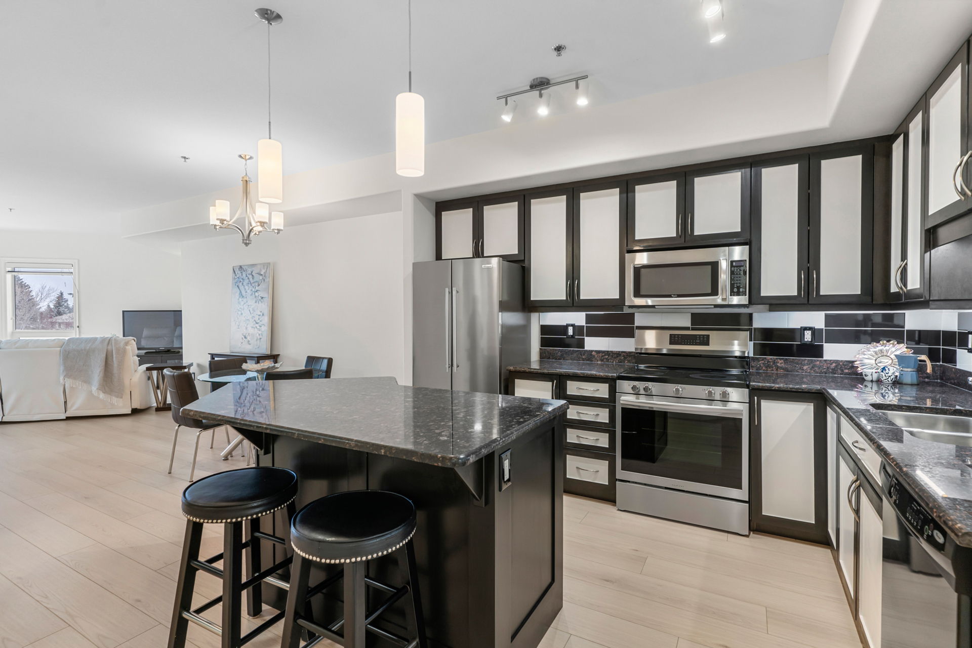 227 Pinehouse-QuikSell-6