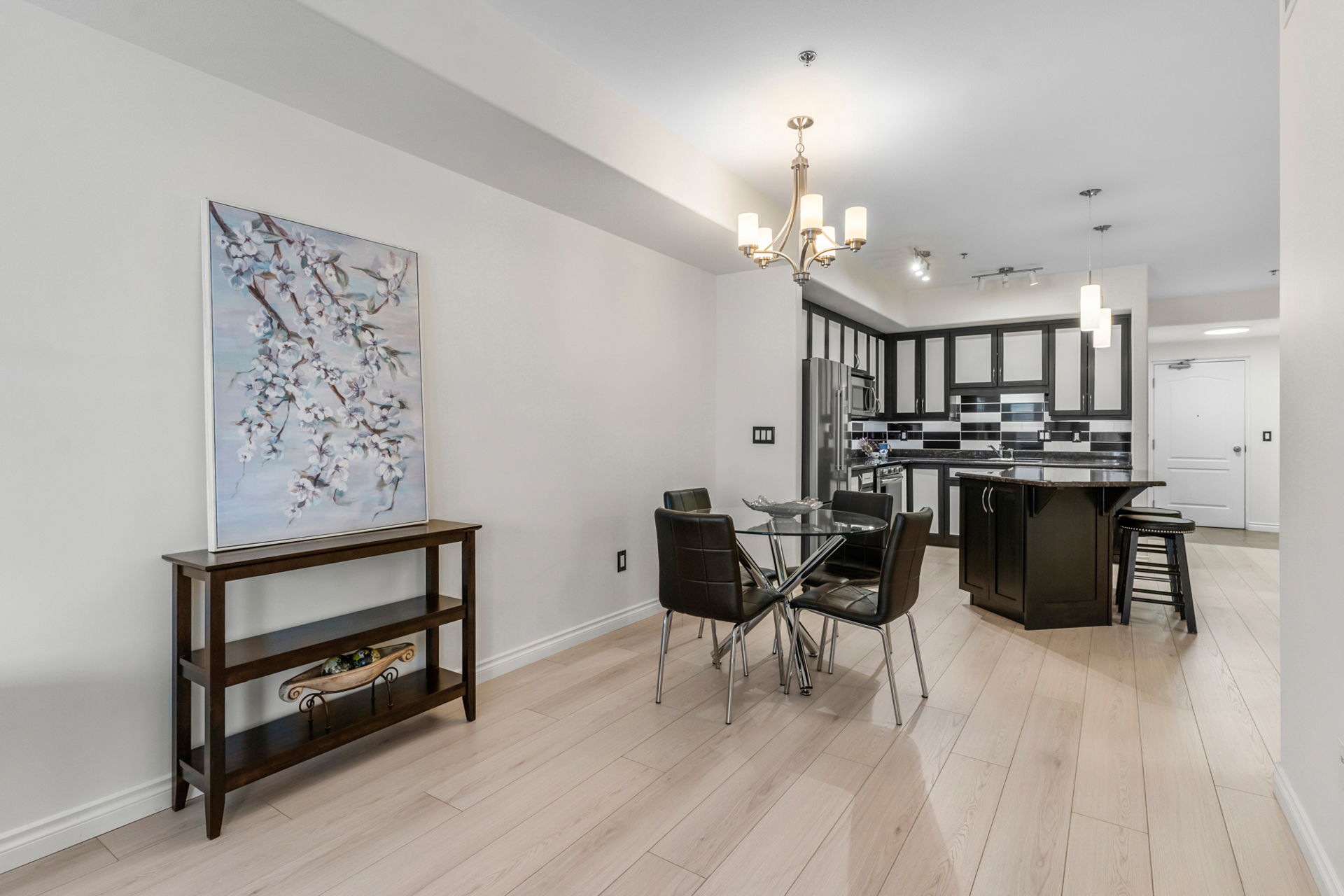 227 Pinehouse-QuikSell-11