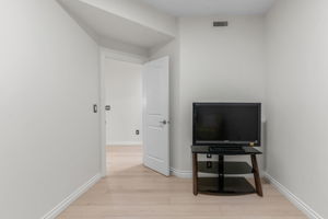227 Pinehouse-QuikSell-24