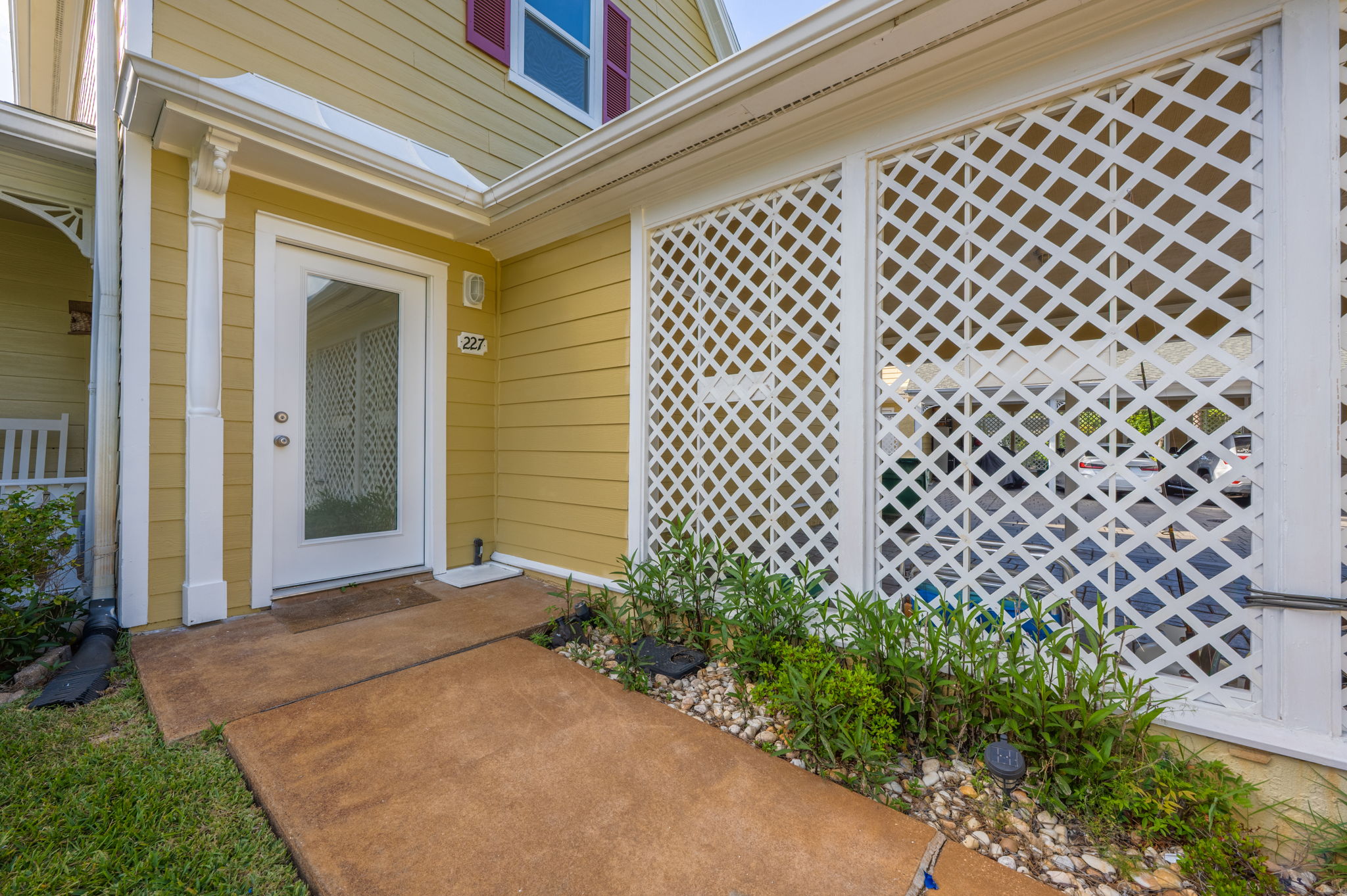 227 Shalimar Dr 227-Shalimar-27