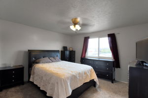  2272 S 300 W, Clearfield, UT 84015, US Photo 8