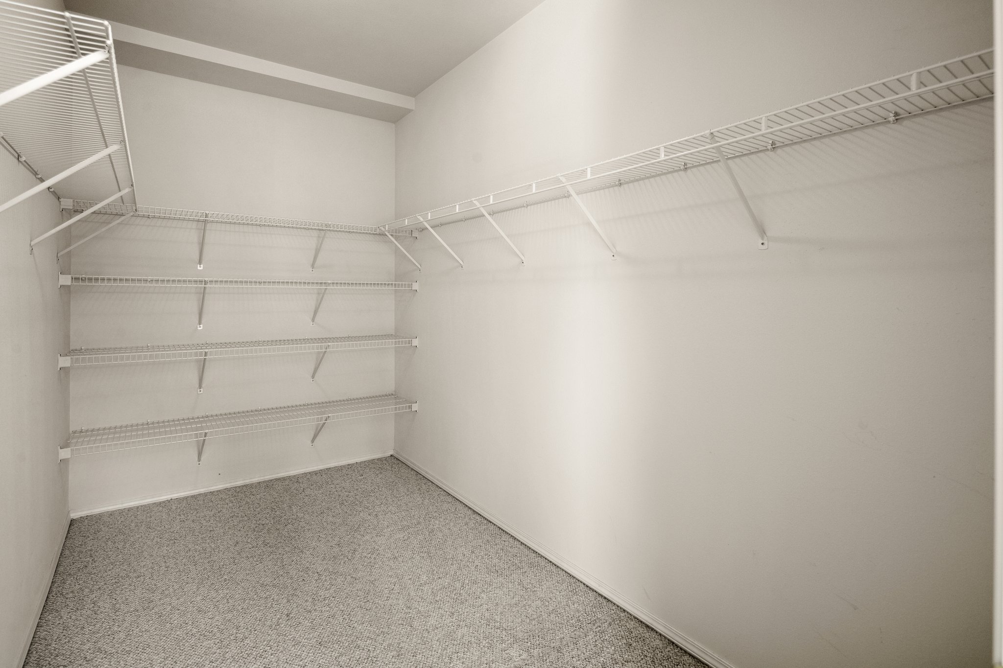 2nd bedroom walk-in closet