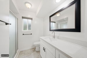 Hall Bathroom with Shower Access