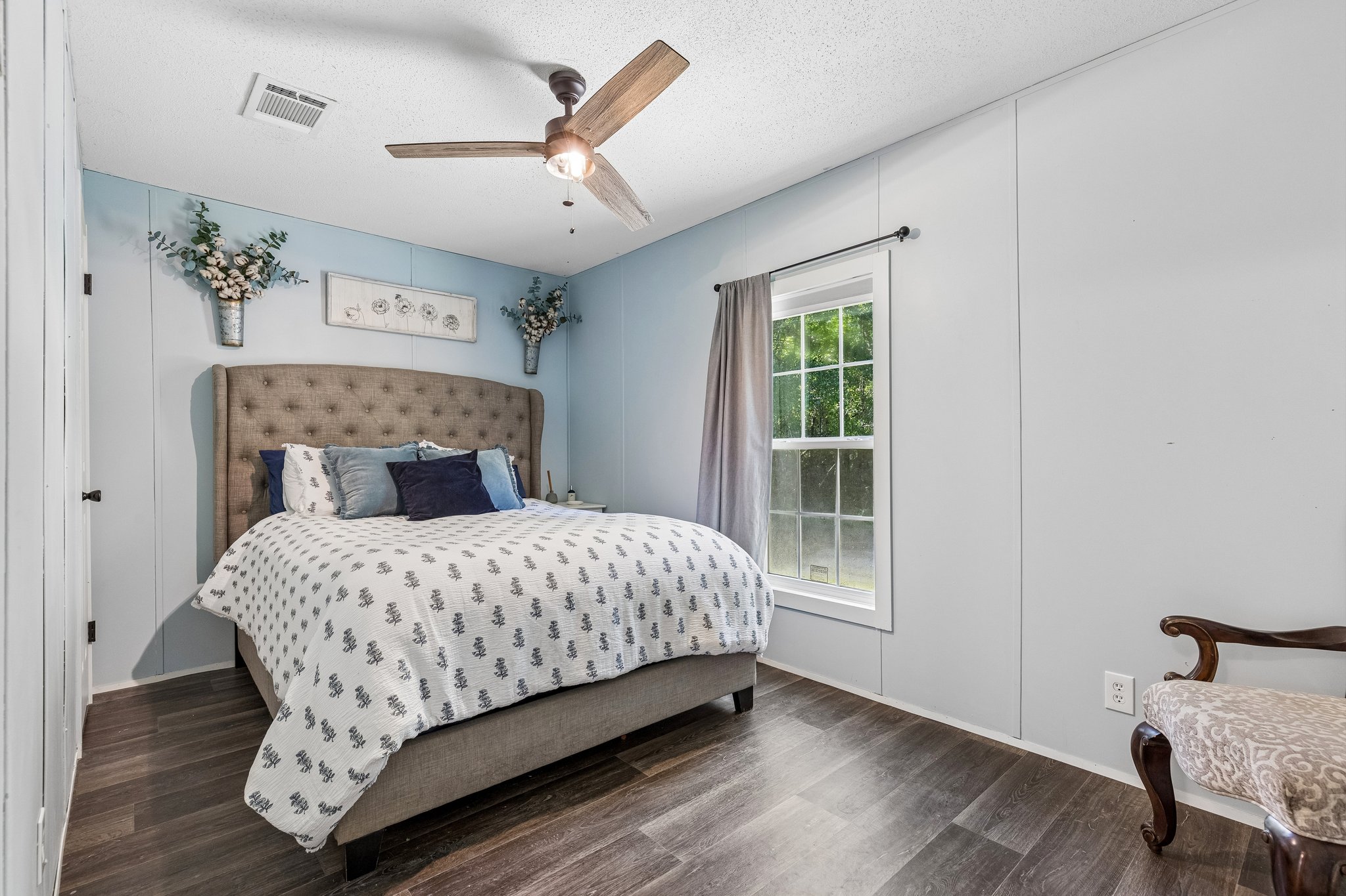 Juneberry Court-S0907-013.jpg