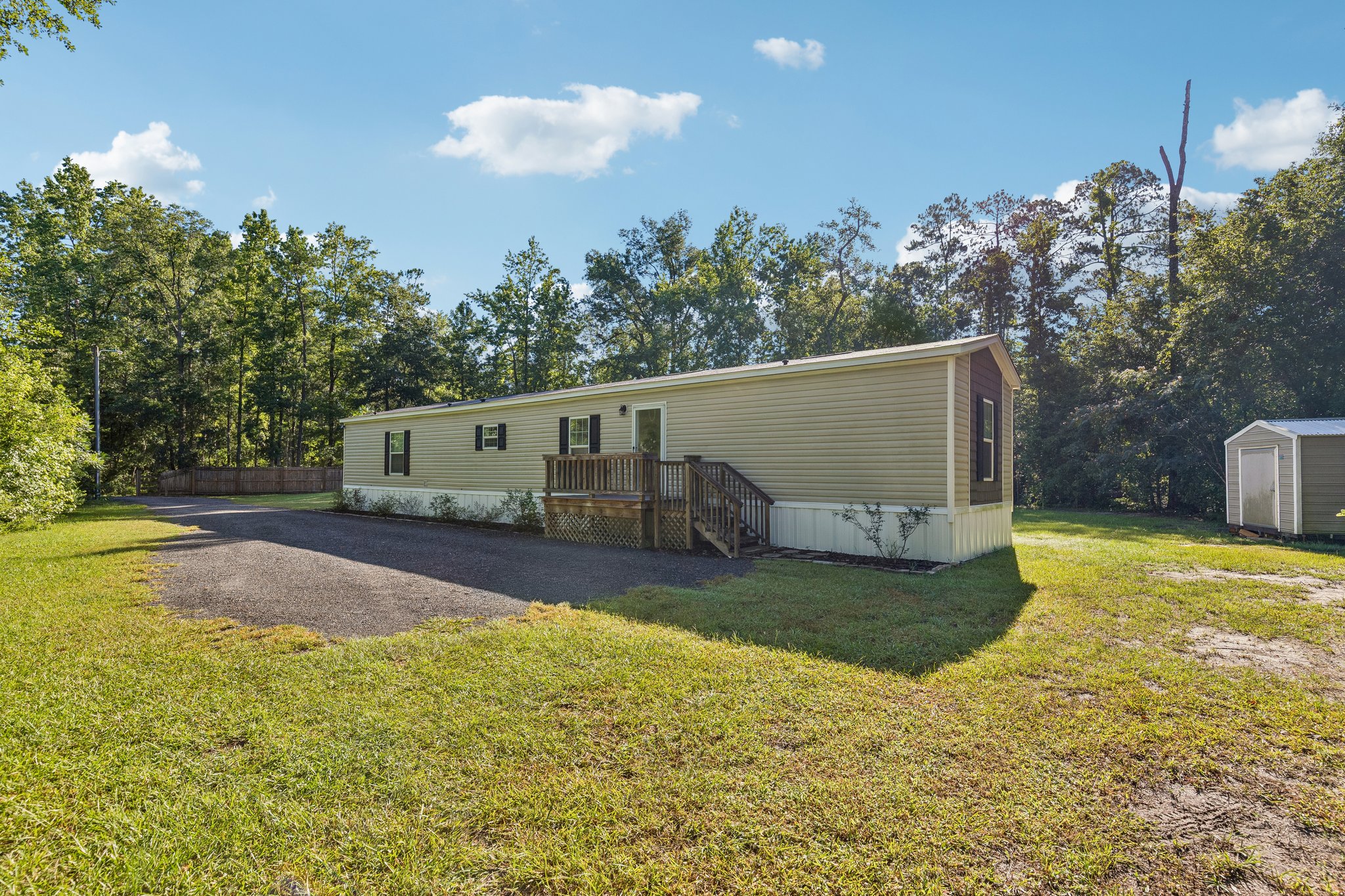Juneberry Court-S0907-028.jpg