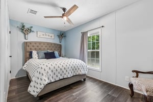 Juneberry Court-S0907-013.jpg