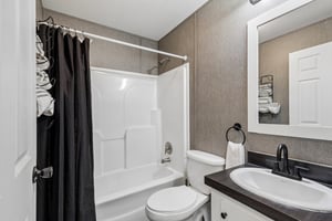 Juneberry Court-S0907-015.jpg