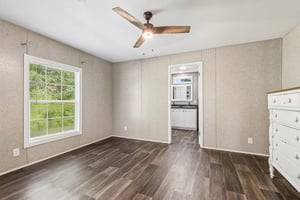 Juneberry Court-S0907-018.jpg