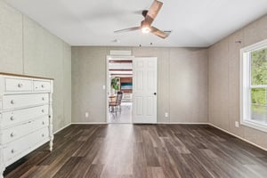 Juneberry Court-S0907-022.jpg