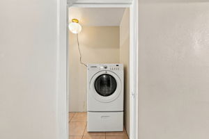 030_F8_22730 Souza Ct