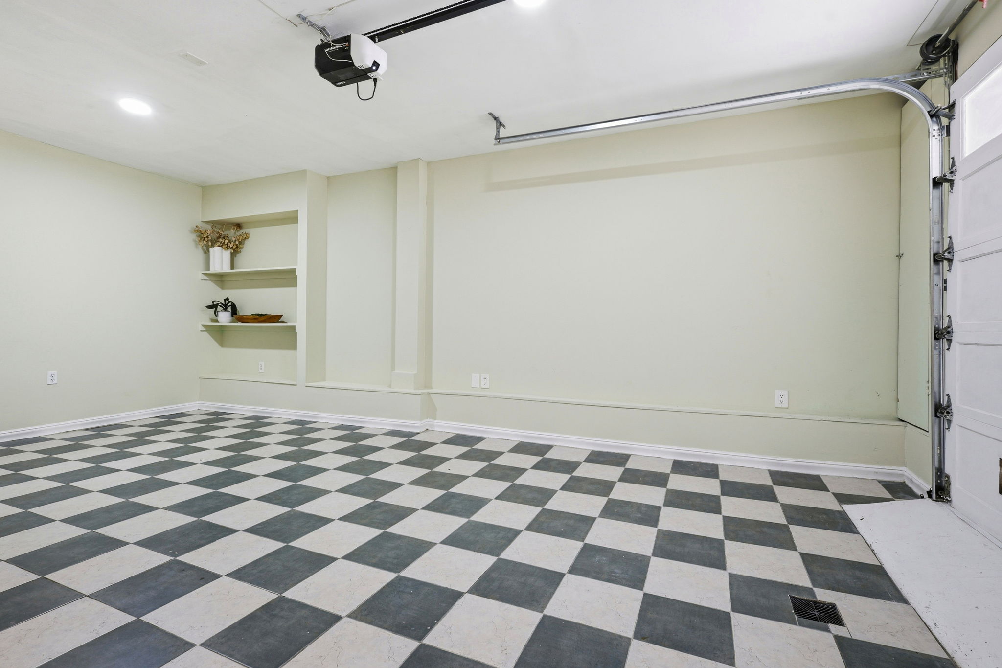 029_F8_2275 35th Ave