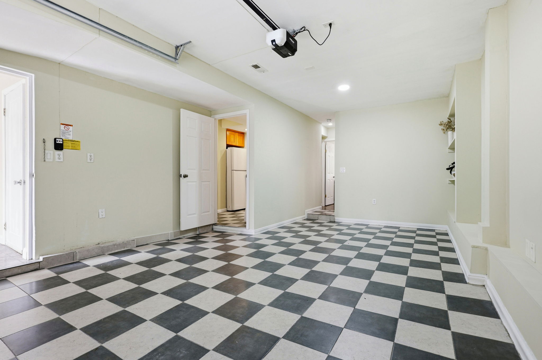 030_F8_2275 35th Ave