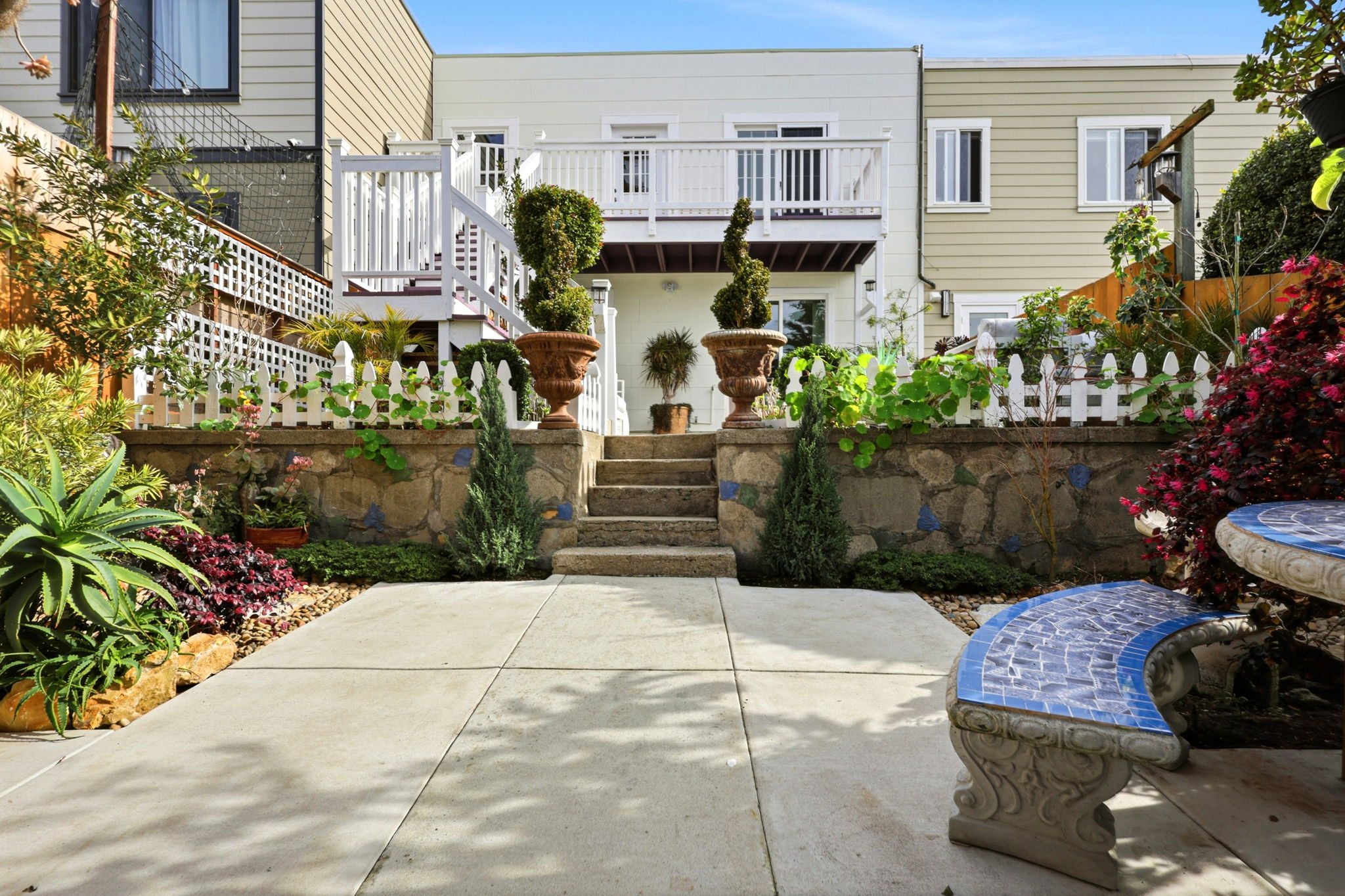 037_F8_2275 35th Ave