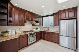 009_F8_2275 35th Ave