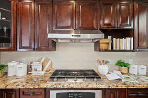 011_F8_2275 35th Ave