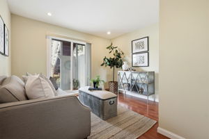 015_F8_2275 35th Ave