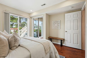 018_F8_2275 35th Ave