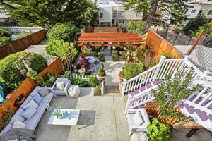 031_F8_2275 35th Ave