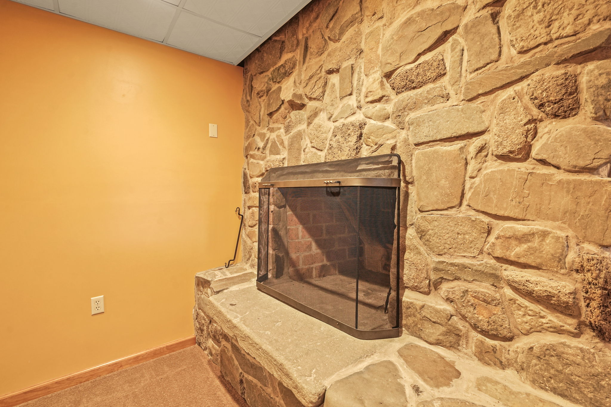  Photo 47