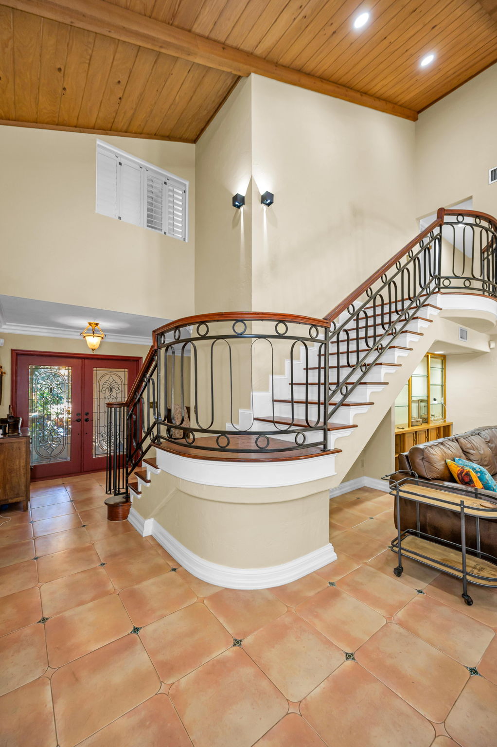 Family Room4