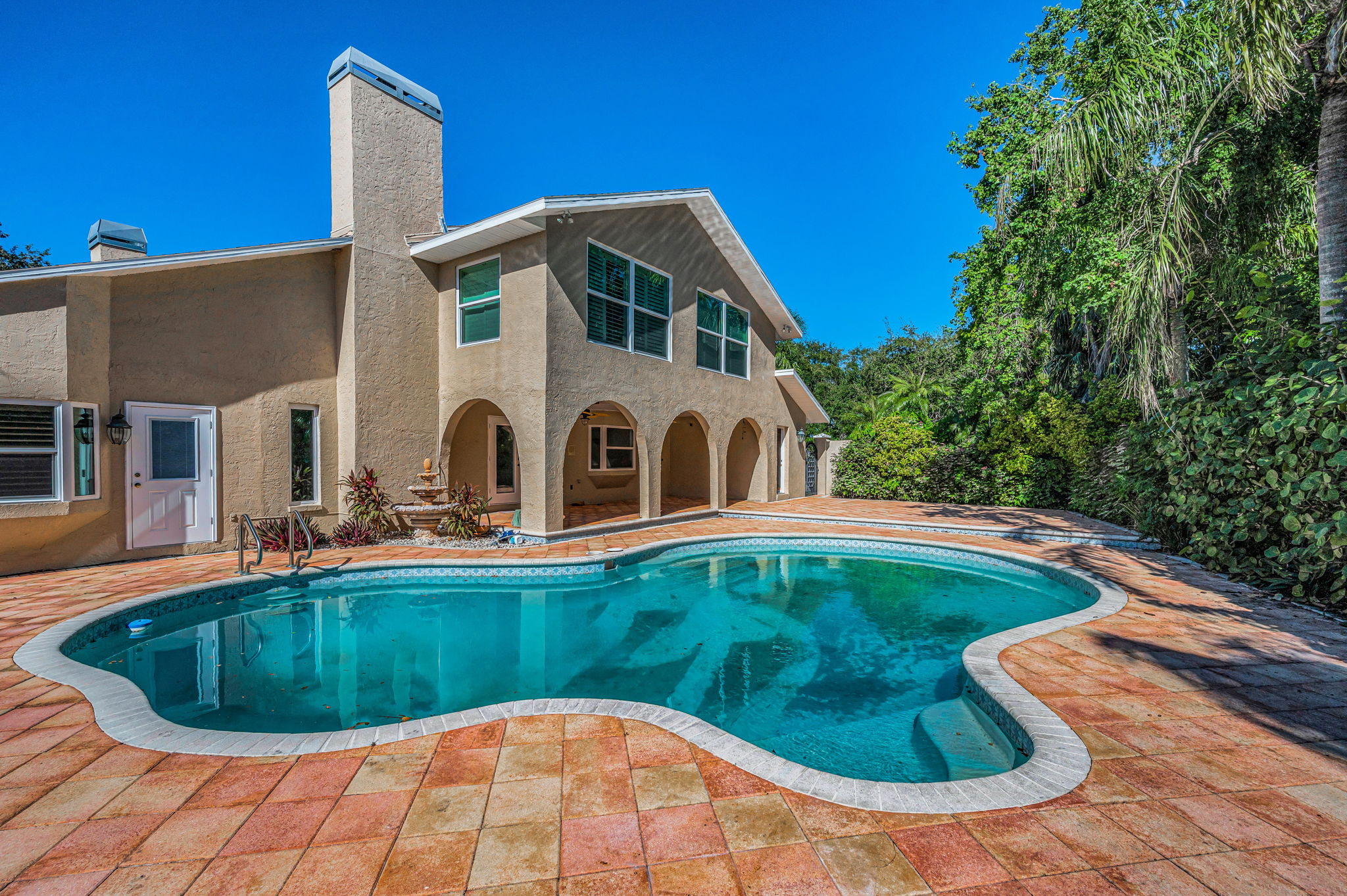 Pool2