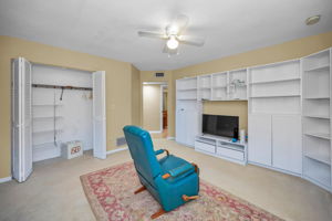 Upper Level Bedroom3