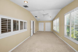 Upper Level Sun Room1b